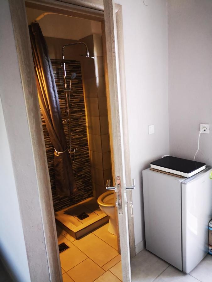 Irina Haus Apartamento Gerakini Exterior foto