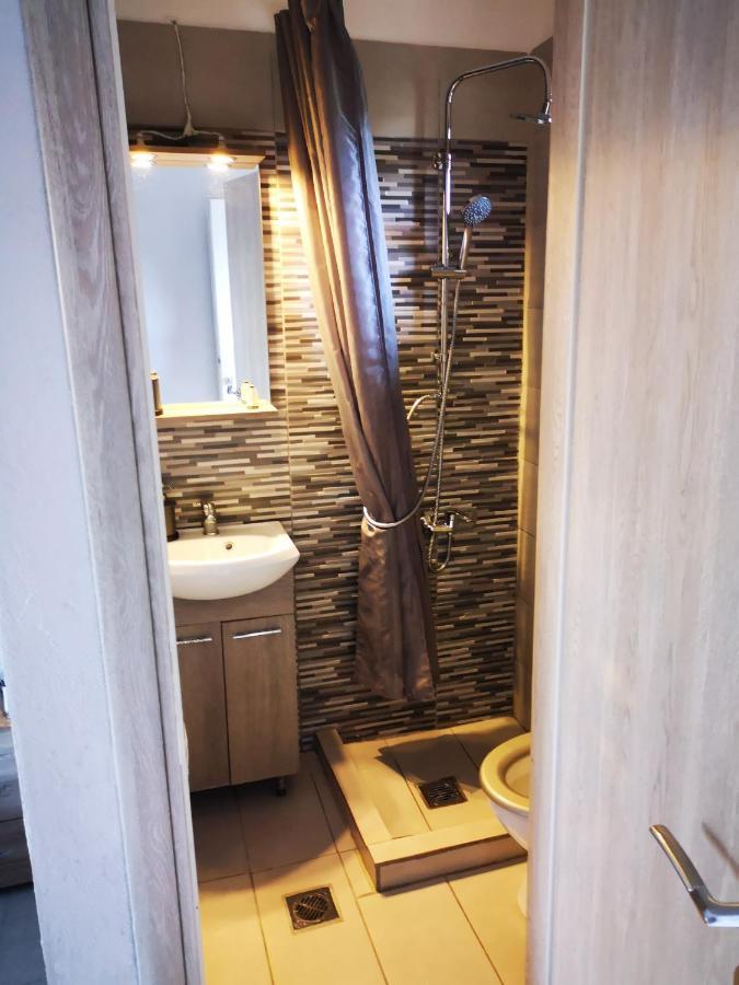 Irina Haus Apartamento Gerakini Exterior foto