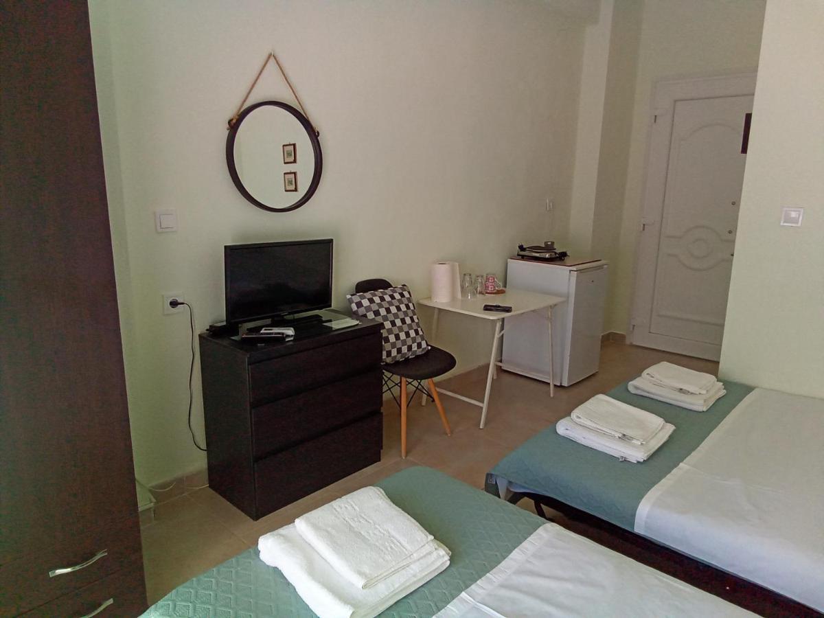 Irina Haus Apartamento Gerakini Exterior foto